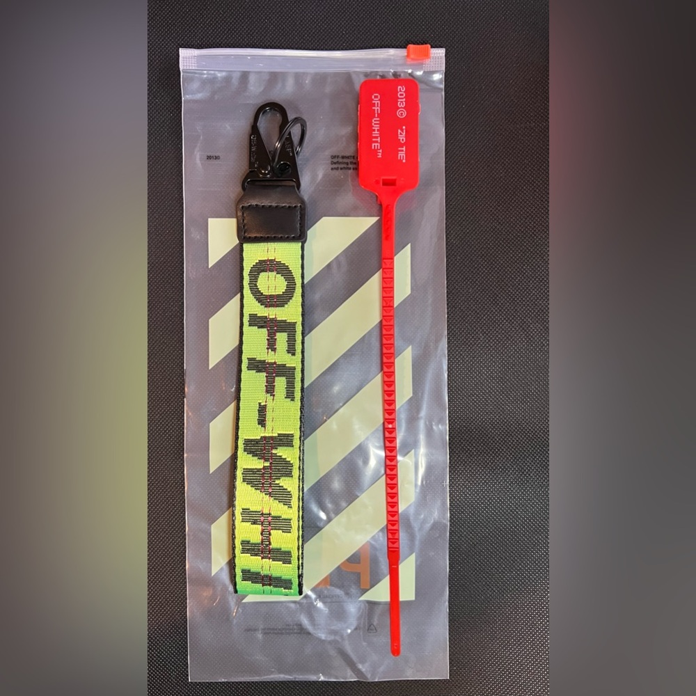Off-white Lanyard Keychain with industrial clasp (Green)